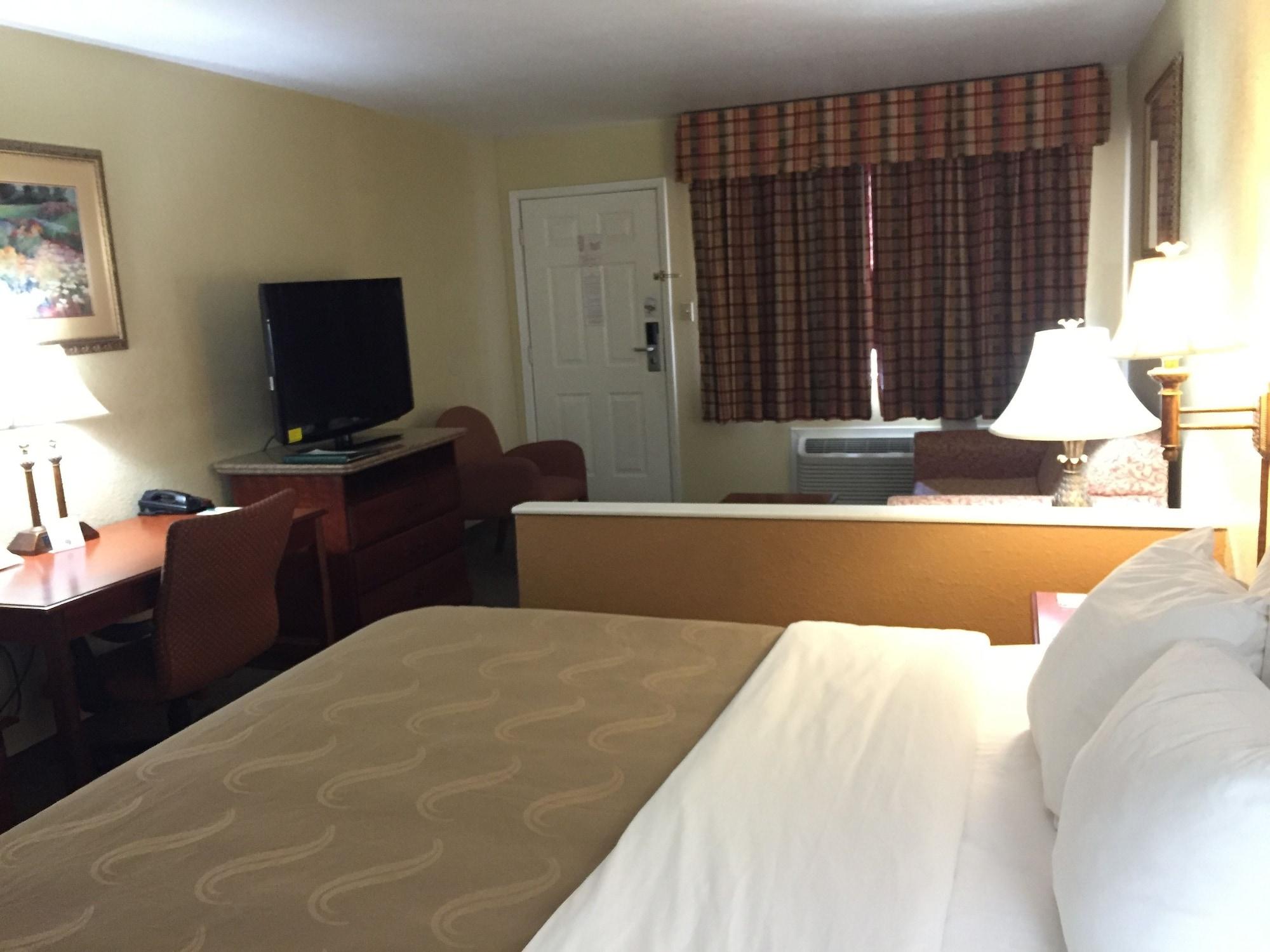 Econo Lodge Inn & Suites Eagle Pass Ngoại thất bức ảnh