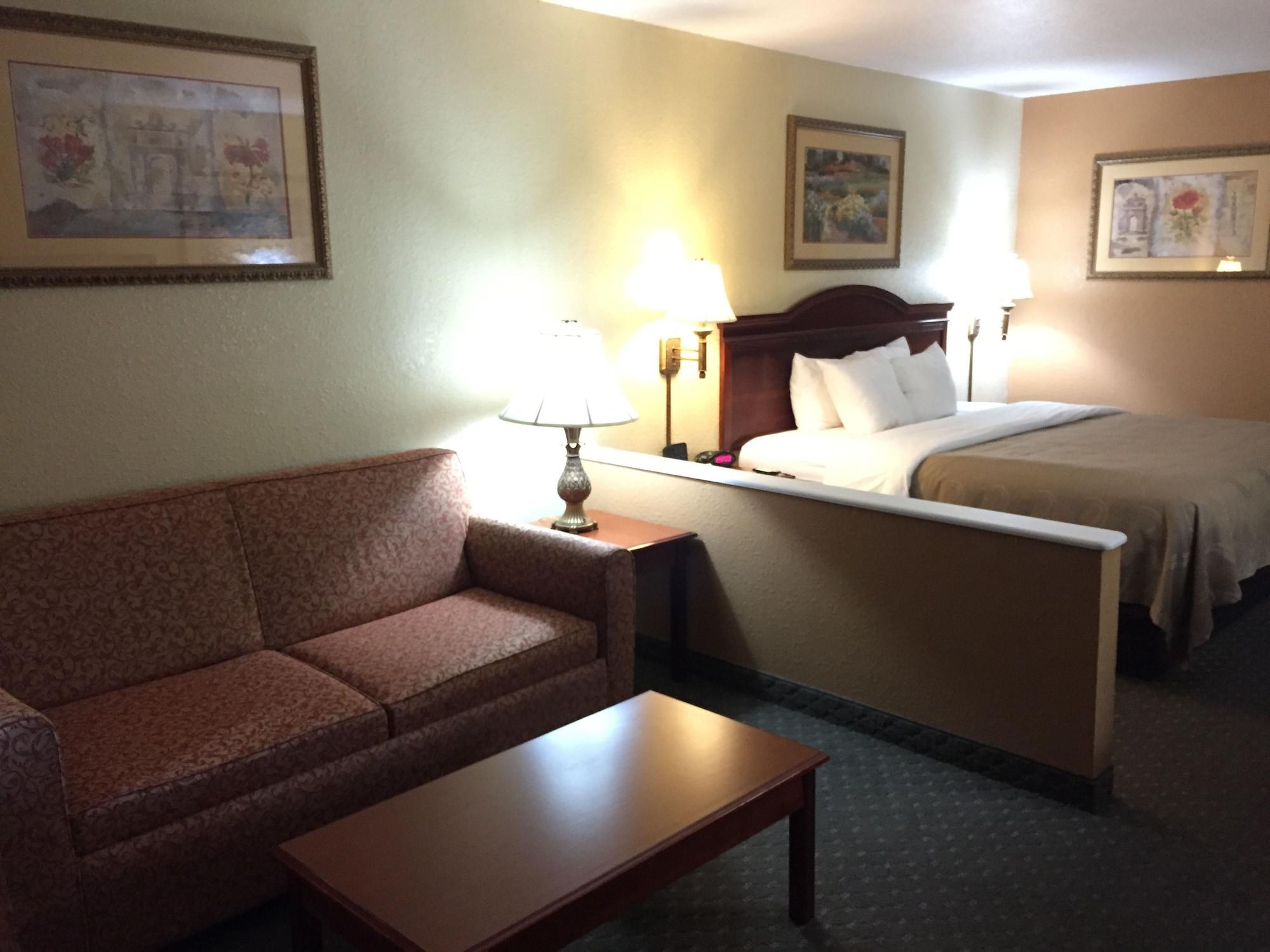 Econo Lodge Inn & Suites Eagle Pass Ngoại thất bức ảnh