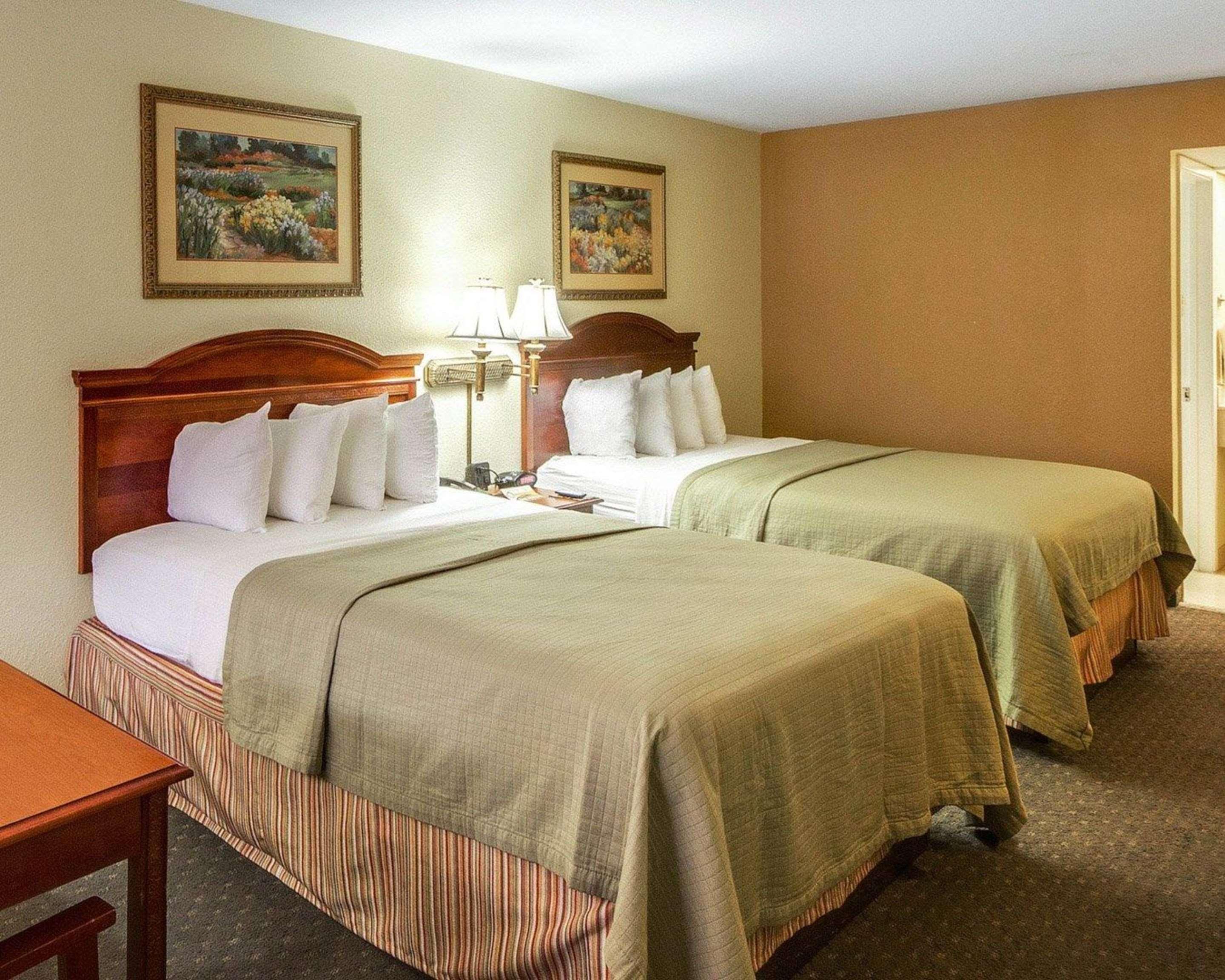 Econo Lodge Inn & Suites Eagle Pass Ngoại thất bức ảnh